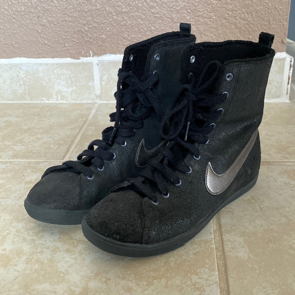 Nike boots